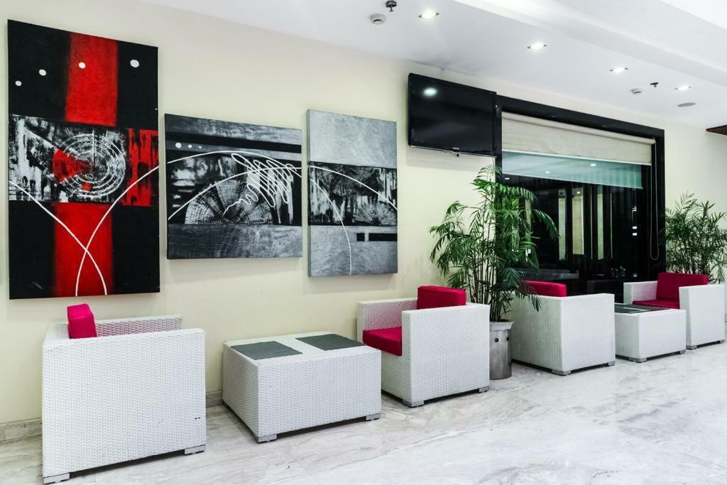 La Silver Leaf Hotel Nawashahr ภายนอก รูปภาพ