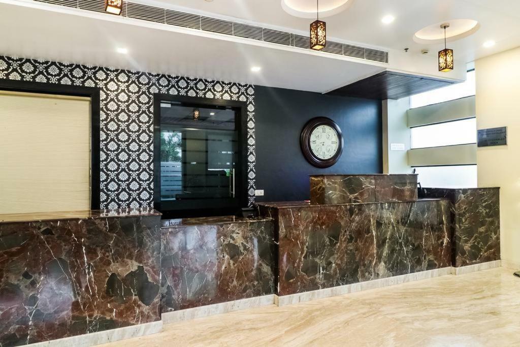 La Silver Leaf Hotel Nawashahr ภายนอก รูปภาพ