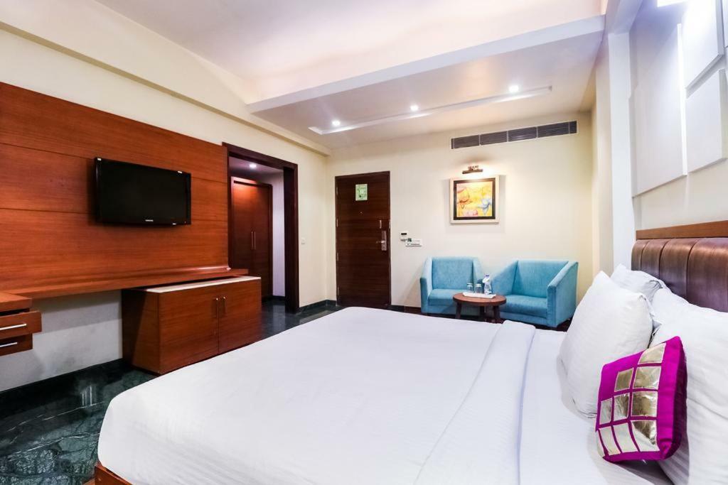 La Silver Leaf Hotel Nawashahr ภายนอก รูปภาพ