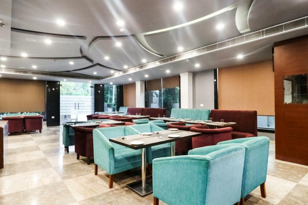La Silver Leaf Hotel Nawashahr ภายนอก รูปภาพ
