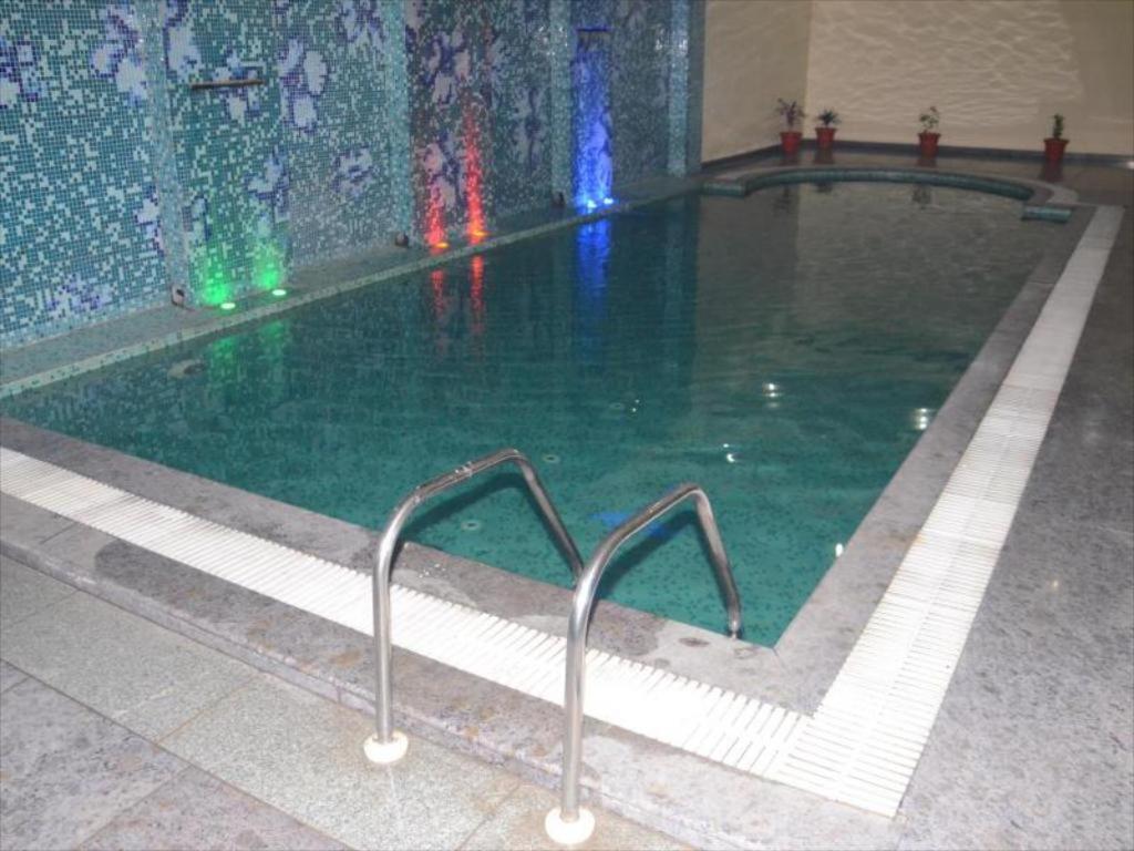 La Silver Leaf Hotel Nawashahr ภายนอก รูปภาพ