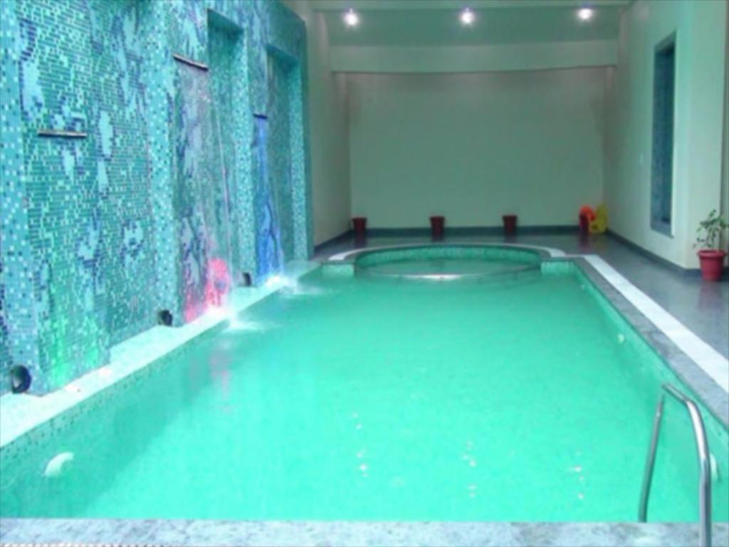 La Silver Leaf Hotel Nawashahr ภายนอก รูปภาพ